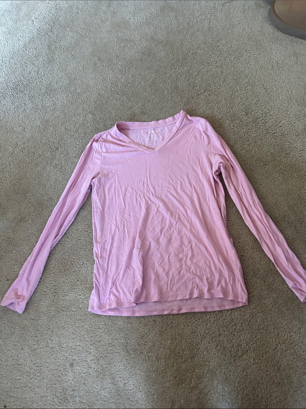 Women's Lightweight V-Neck Long Sleeve Top - Pink